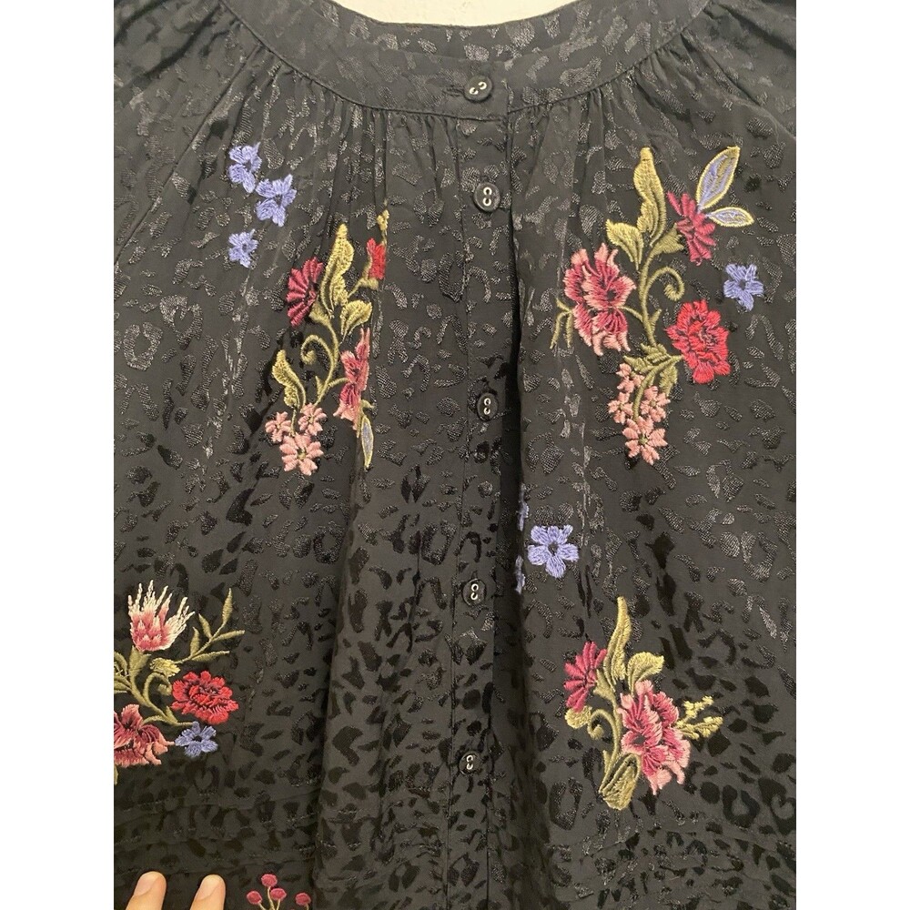 Johnny Was Sassiba Pintuck Raglan Button Up Women’s S Black Embroidered Floral - Picture 4 of 10